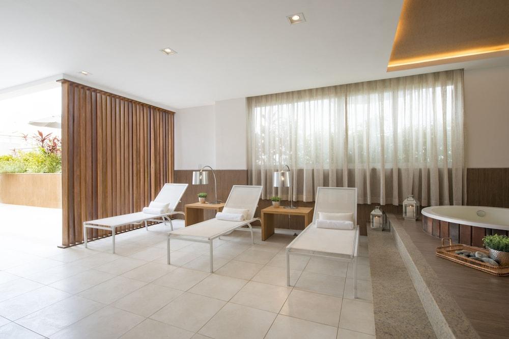 Promenade Fusion Itaguai Hotel 4*